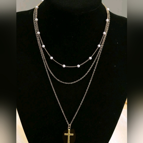 Elegant Layered‎ Cross Necklace – Gold & Pearl Minimalist Jewelry For Woman - Picture 1 of 3
